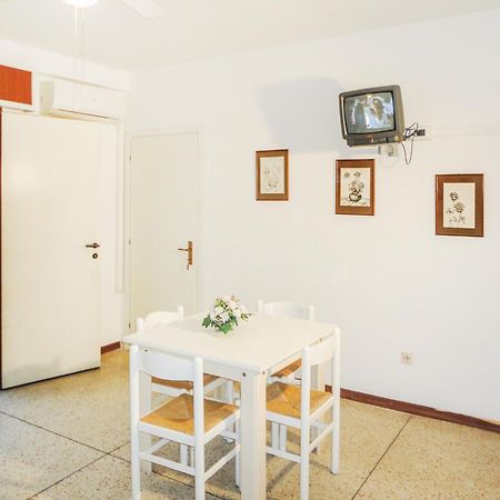Yachting Residence Lignano Sabbiadoro Rum bild